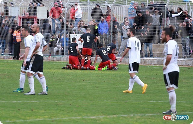 שחקני חדרה חוגגים (עדי מלול)